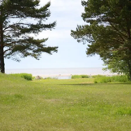 홀리데이파크 Rannakodu